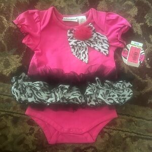 Pink Leopard Print Baby Onesie Size 6 Months